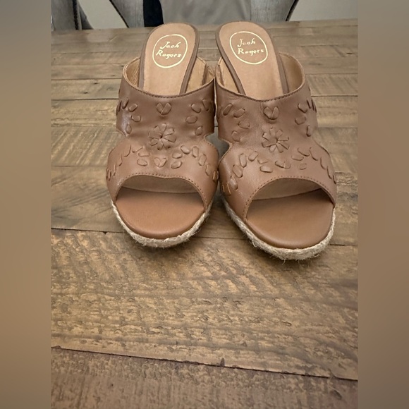 Jack Rogers Sophia Oak Brown Leather Wedge Whipstitch Heel - Size 9M - Picture 4 of 8